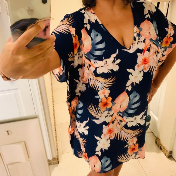 Cover - Picture 3 of 6